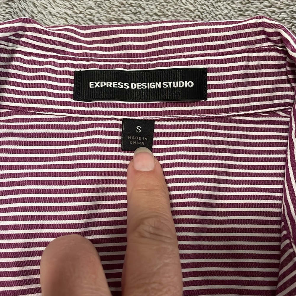 Button up - Picture 2 of 2